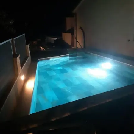 Family Sedlar 8 Pax- Pool -50m From Sea