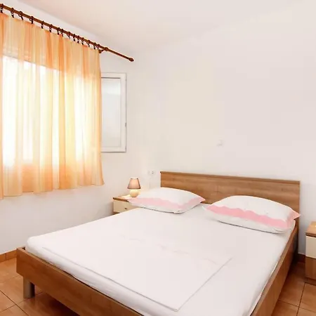 Family Sedlar 8 Pax- Pool -50m From Sea *