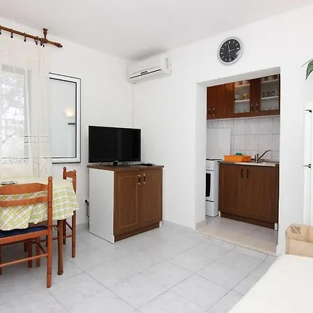 Family Sedlar 8 Pax- Pool -50m From Sea * Trogir